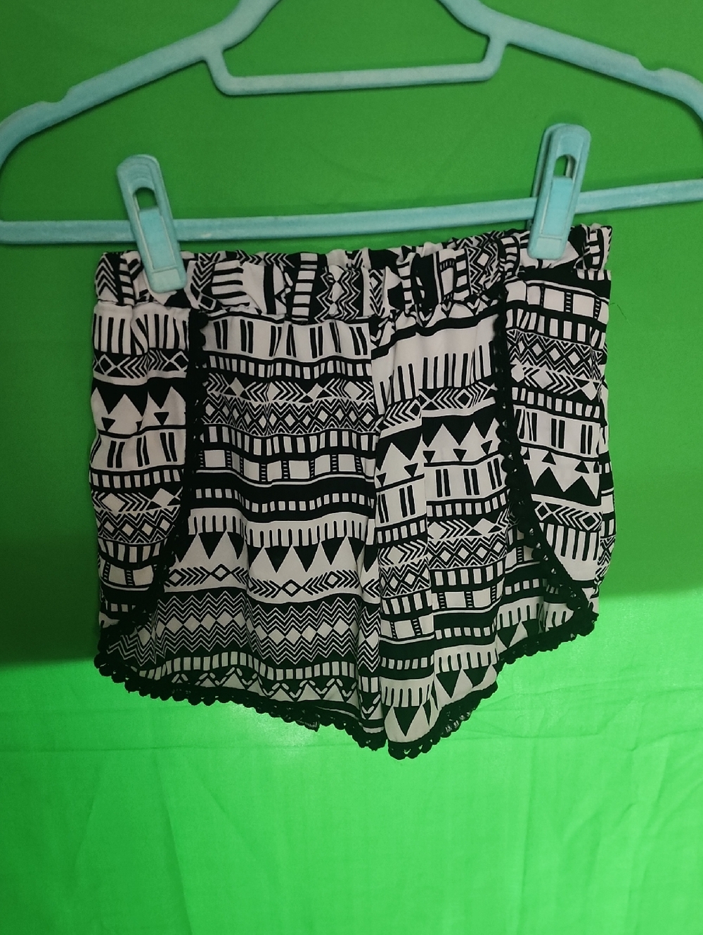 Forever 21 Aztec Print Pom-Pom Trim Shorts Size S Black White